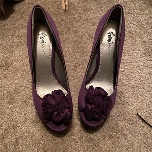 Sexy Plum Heels With A Flower 🌸